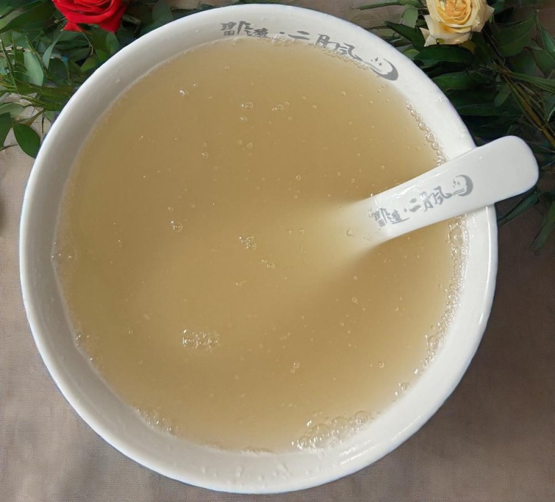 1767171512723085.jpg 沖熟后的野生葛根粉.jpg