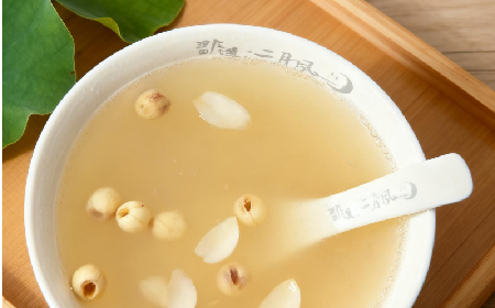 冬日圍爐時(shí)光，一碗野生葛粉撫平滿身燥意